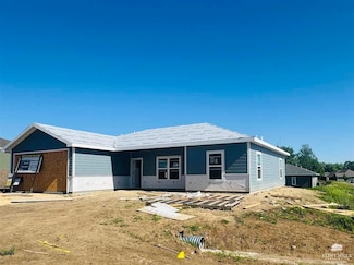 1308 East Ave, Clay Center, KS 67432