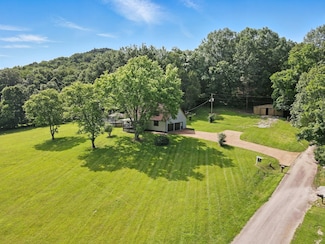 2060 Ed Watson Rd, Lewisburg, TN 37091