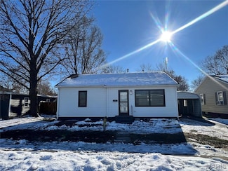 614 E Tyler Ave, Litchfield, IL 62056