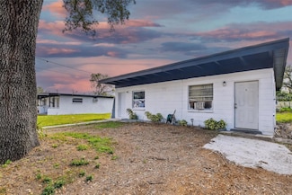 915 E 122nd Ave, Tampa, FL 33612