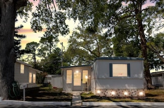 7803 46th Ave N Unit 63, Saint Petersburg, FL 33709