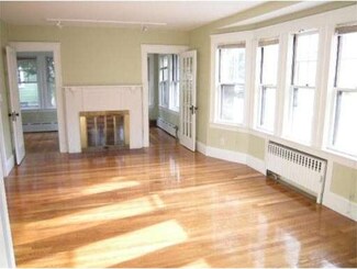 48 Kensington St, Newtonville, MA 02460