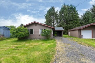 371 Spruce Dr, Forks, WA 98331