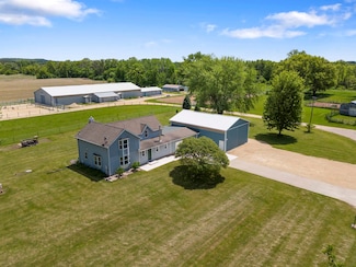 600 Viney Rd, Belleville, WI 53508