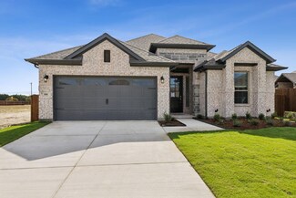 686 Majestic Oak Ln, Waxahachie, TX 75165