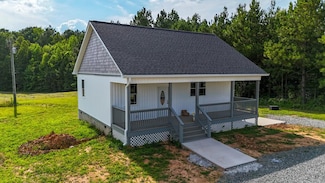150 Duke Dr, Buffalo Junction, VA 24529