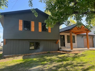 510 2nd St, Shambaugh, IA 51651