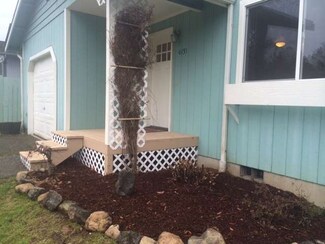 6131 NE Center St, Suquamish, WA 98392