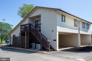 8403 Credos Ct Unit 10, Alexandria, VA 22309