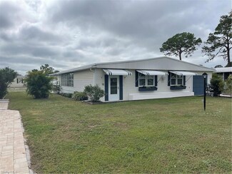 11710 Prairie Dr, Bonita Springs, FL 34135