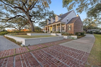 3381 E Lakeshore Dr, Baton Rouge, LA 70808