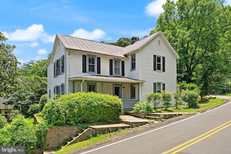 305 Union St, Occoquan, VA 22125