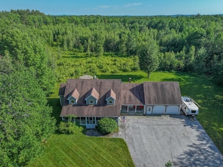 78 Lakeview Rd, Glenburn, ME 04401
