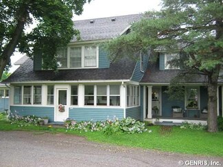 880 East Rd, Wyoming, NY 14591