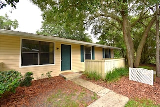 2490 SW 14th Dr Unit 6, Gainesville, FL 32608