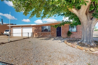 1001 Blazick St SW, Albuquerque, NM 87121