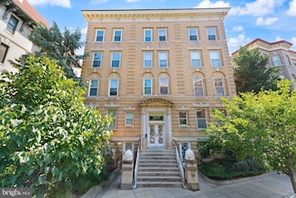 2611 Adams Mill Rd NW Unit 208, Washington, DC 20009