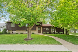 701 Anderson St, Manchester, IA 52057