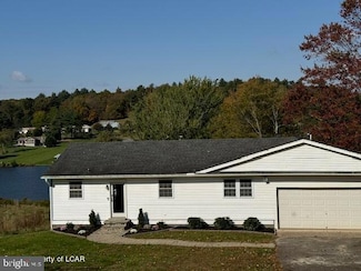 279 Apache Dr, Shickshinny, PA 18655