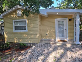 8217 N 12th St, Tampa, FL 33604