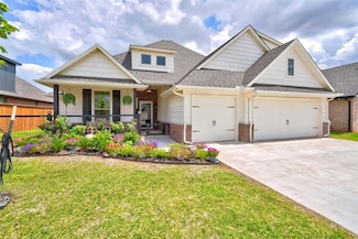 19004 Grove Pkwy, Edmond, OK 73012
