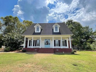 210 Magnolia Cir S, Pontotoc, MS 38863
