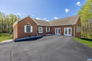 105 Squirrel Path, Stanardsville, VA 22973