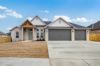 2004 Charles St, Pea Ridge, AR 72751