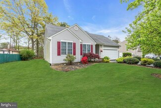248 Leeward Rd, Manahawkin, NJ 08050