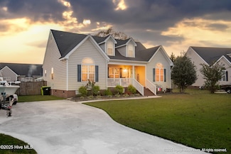 626 Edenbrook Dr, Winterville, NC 28590