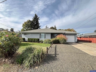 135 College Dr NW, Salem, OR 97304