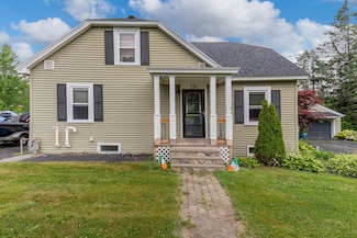 736 Webster St, Lewiston, ME 04240