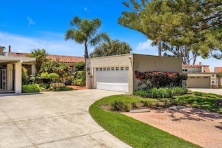 2117 Vista Entrada, Newport Beach, CA 92660