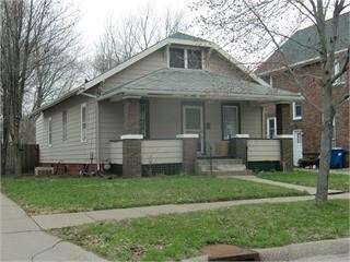 817 Sycamore St, Muscatine, IA 52761