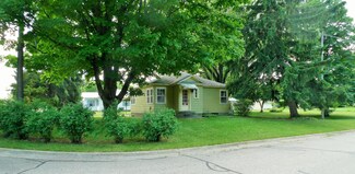 75 Wellworth Ave, Springfield, MI 49037