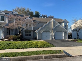 6108 Spring Knoll Dr, Harrisburg, PA 17111