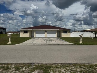 1905 Gordon Ave S, Lehigh Acres, FL 33973