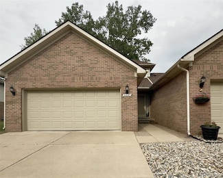 22237 Brehmer Ct, Brownstown Township, MI 48183