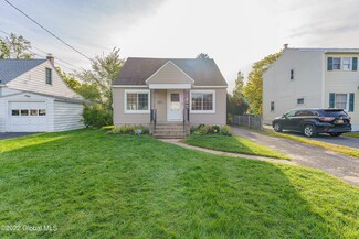 1133 Paul Ave, Schenectady, NY 12306