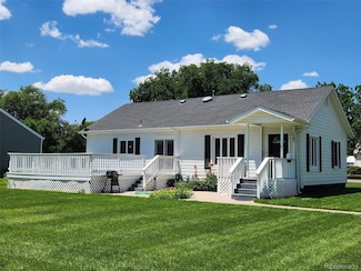 623 Walnut St, Julesburg, CO 80737