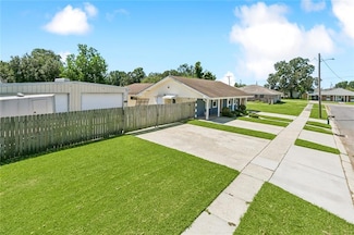 708 W Solidell St, Chalmette, LA 70043