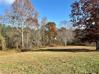 9585 Country Club Estate Dr, Jackson Township, OH 43723