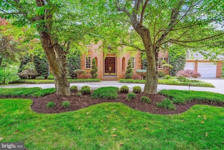 8005 Glengalen Ln, Chevy Chase, MD 20815