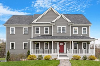 130 Windkist Farm Rd, North Andover, MA 01845