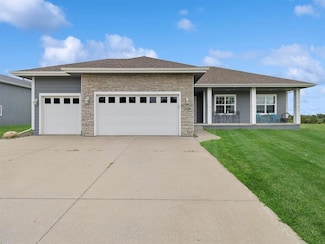2458 SE 108th St, Runnells, IA 50237