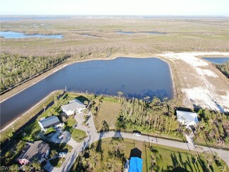 5356 Birdsong Ln, Pine Island Center, FL 33922