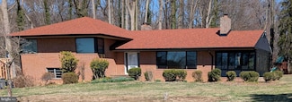 4913 Old Hill Rd, Wilmington, DE 19807