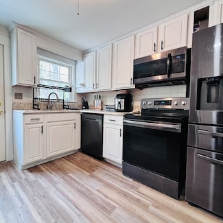294 Commercial St, Weymouth, MA 02188