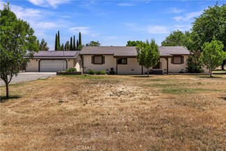 8140 Sherwood Blvd, Los Molinos, CA 96055