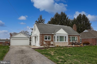2263 Manor Rd, York, PA 17408